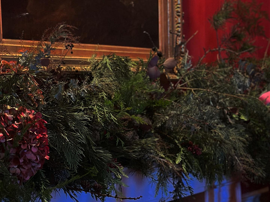 FESTIVE HOUSE DRESSING TO GO