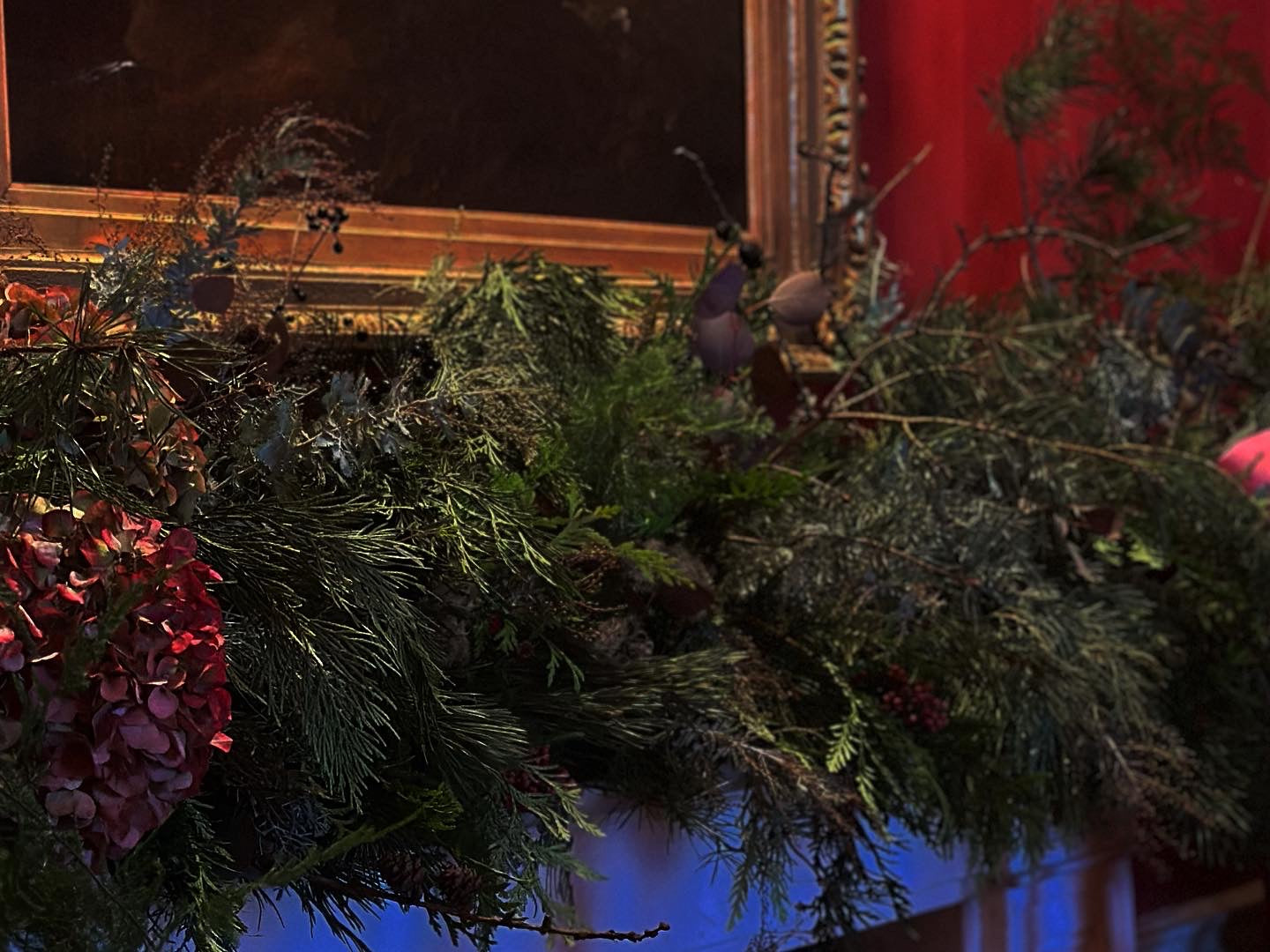 FESTIVE HOUSE DRESSING TO GO
