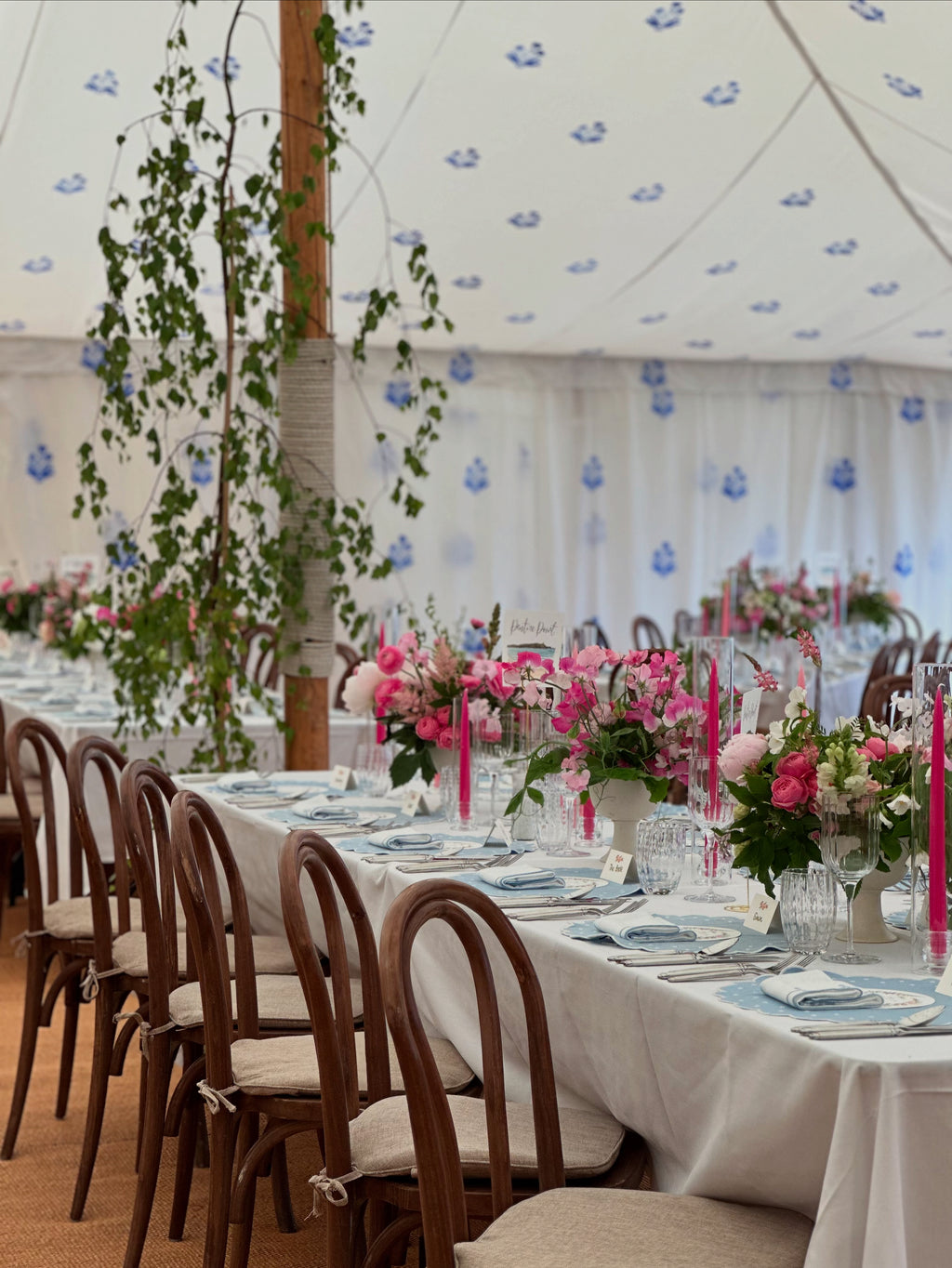 A LUNCH SOIREE PARTY TO GO