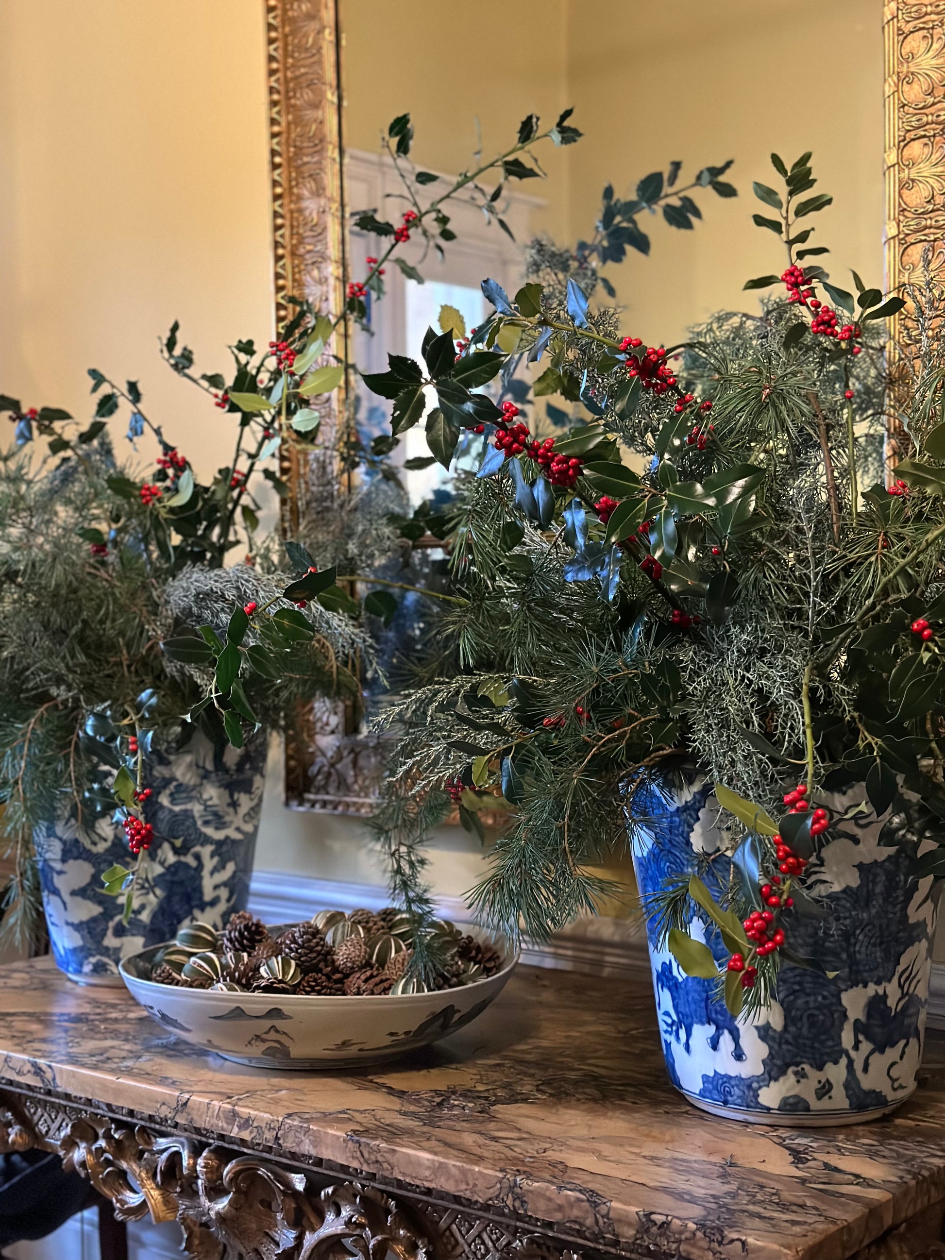 FESTIVE HOUSE DRESSING TO GO