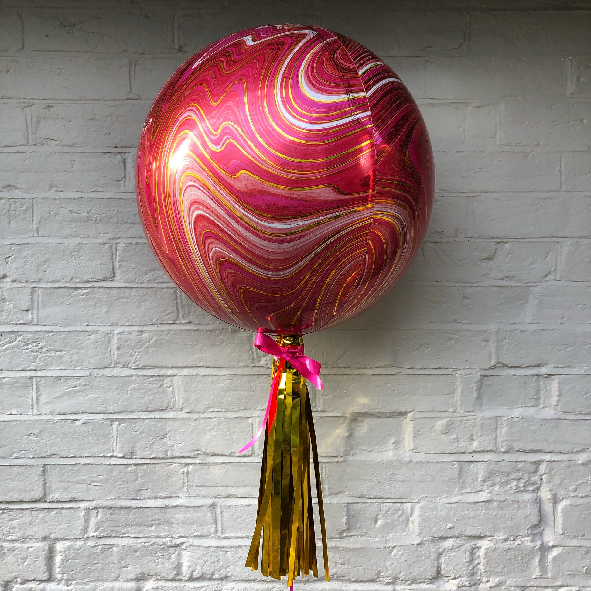 RED & PINK MARBLE ROUND BALLOON WITH HELIUM
