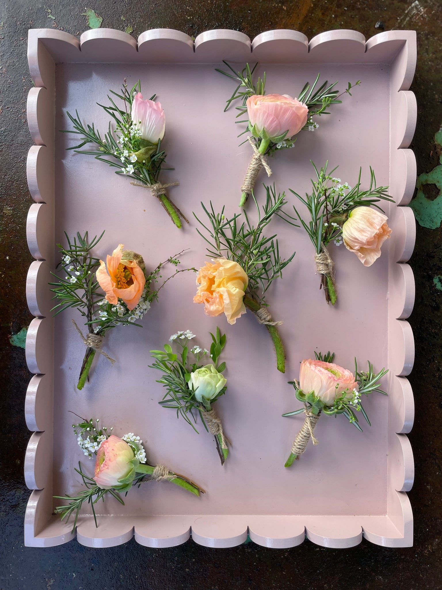 BUTTONHOLE BLOOMS